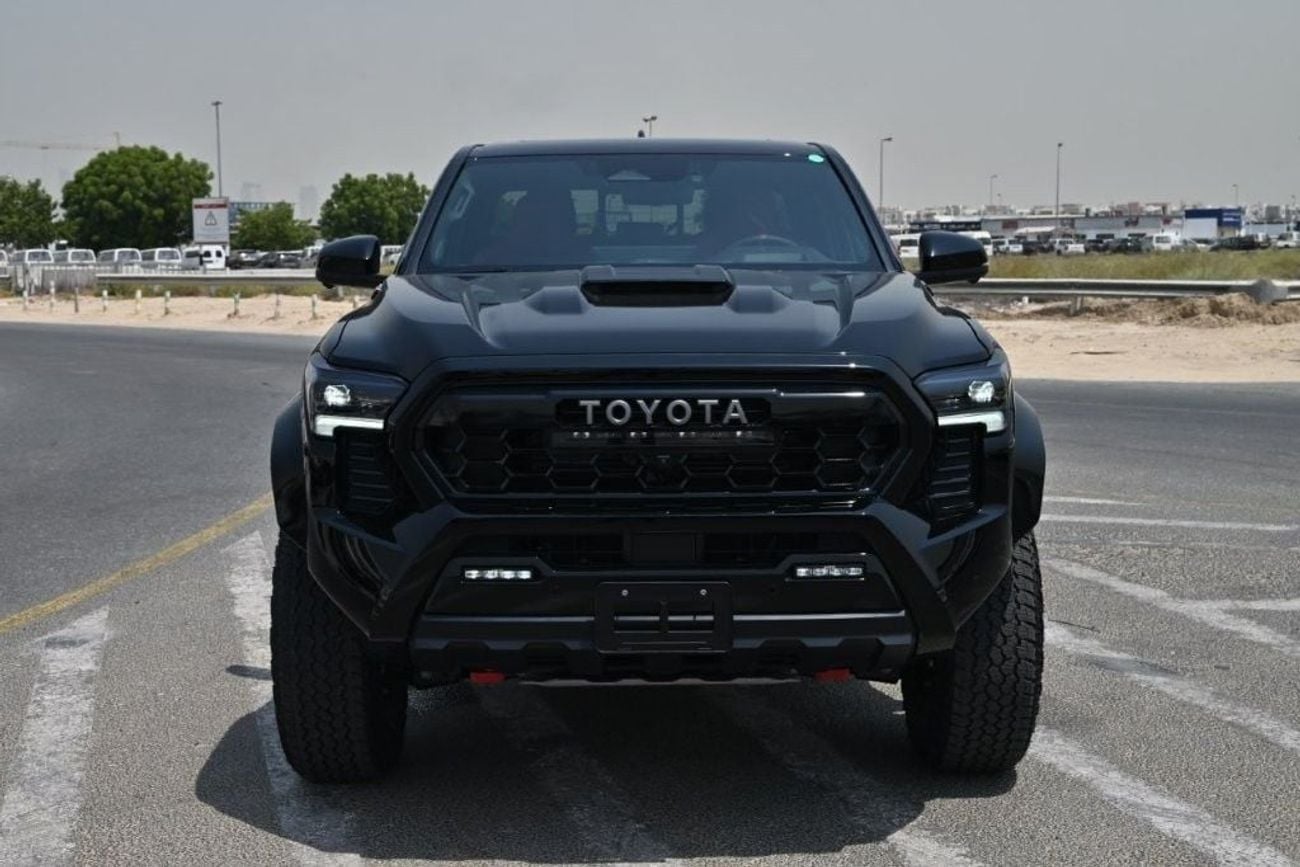 تويوتا تاكوما HYBRID 2.4L BLACK/RED
