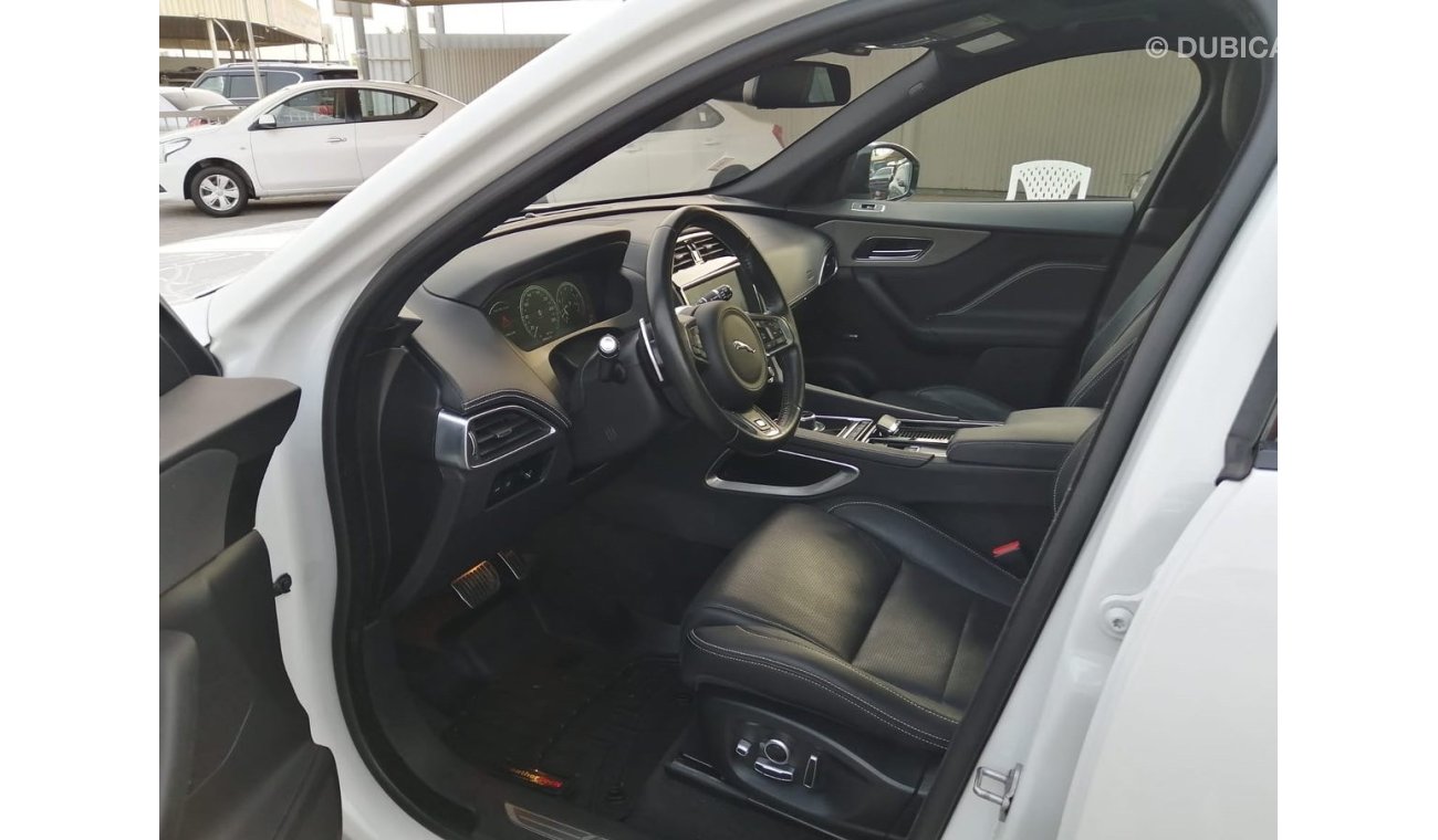 جاكوار F بيس جاكوار  F PACE 2018