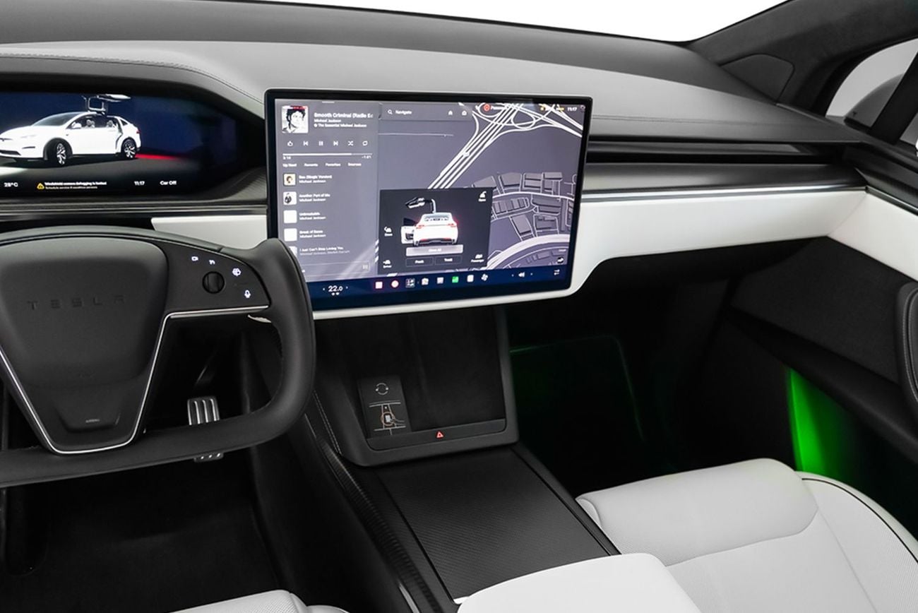 Tesla Model X PLAID