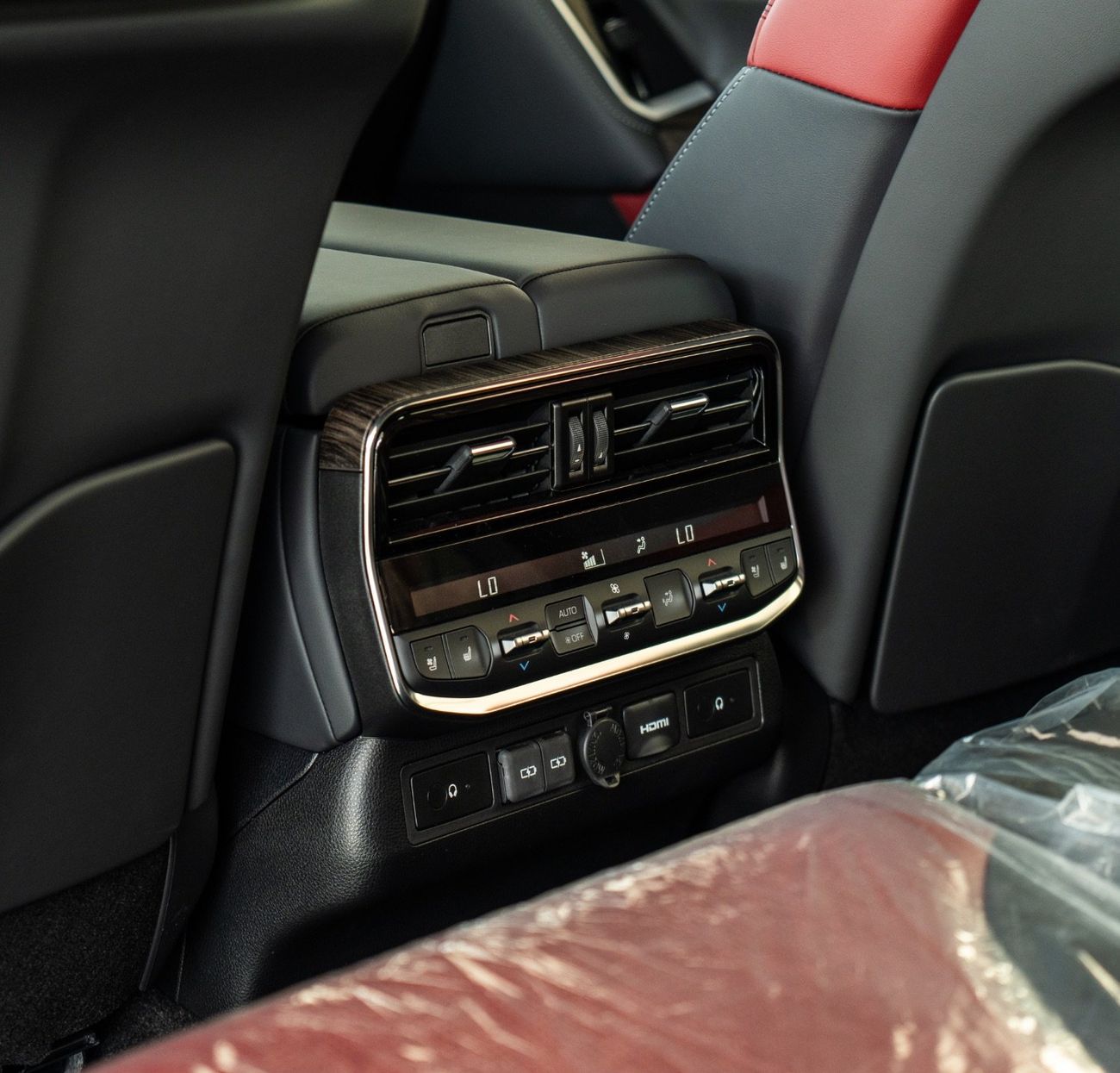 Toyota Land Cruiser LC VXR 3.5 TT || 2025