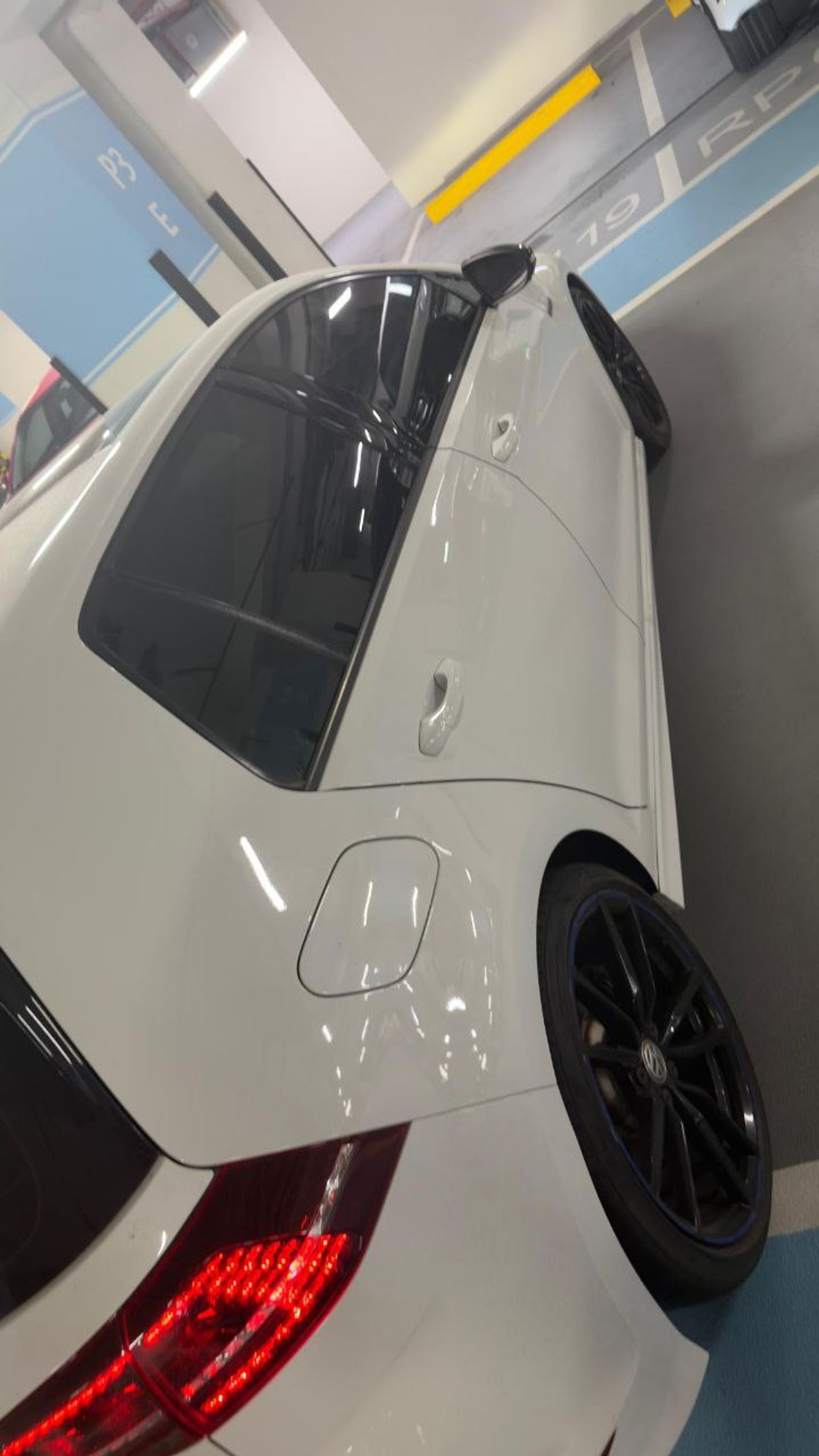 فولكس واجن جولف ار