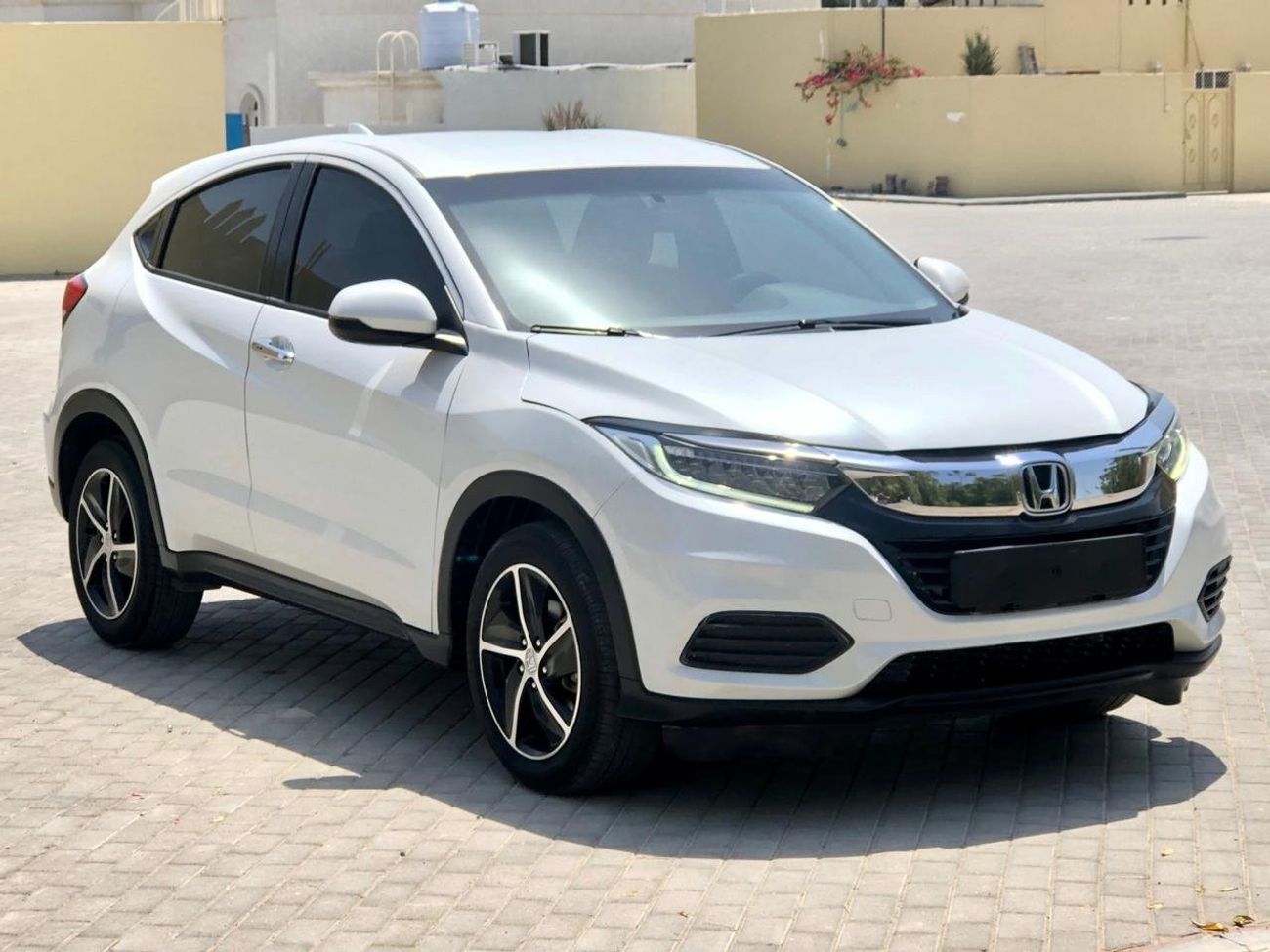 Honda HRV EX Honda HR-V 2021 GCC Specs ، 1.8L ,LOW MILEAGE , GOOD CONDITIO