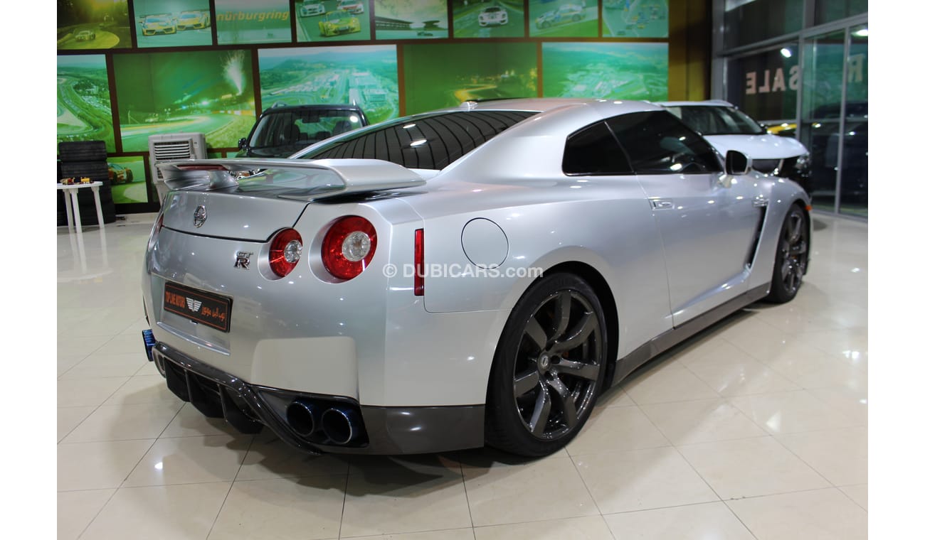 Nissan GTR