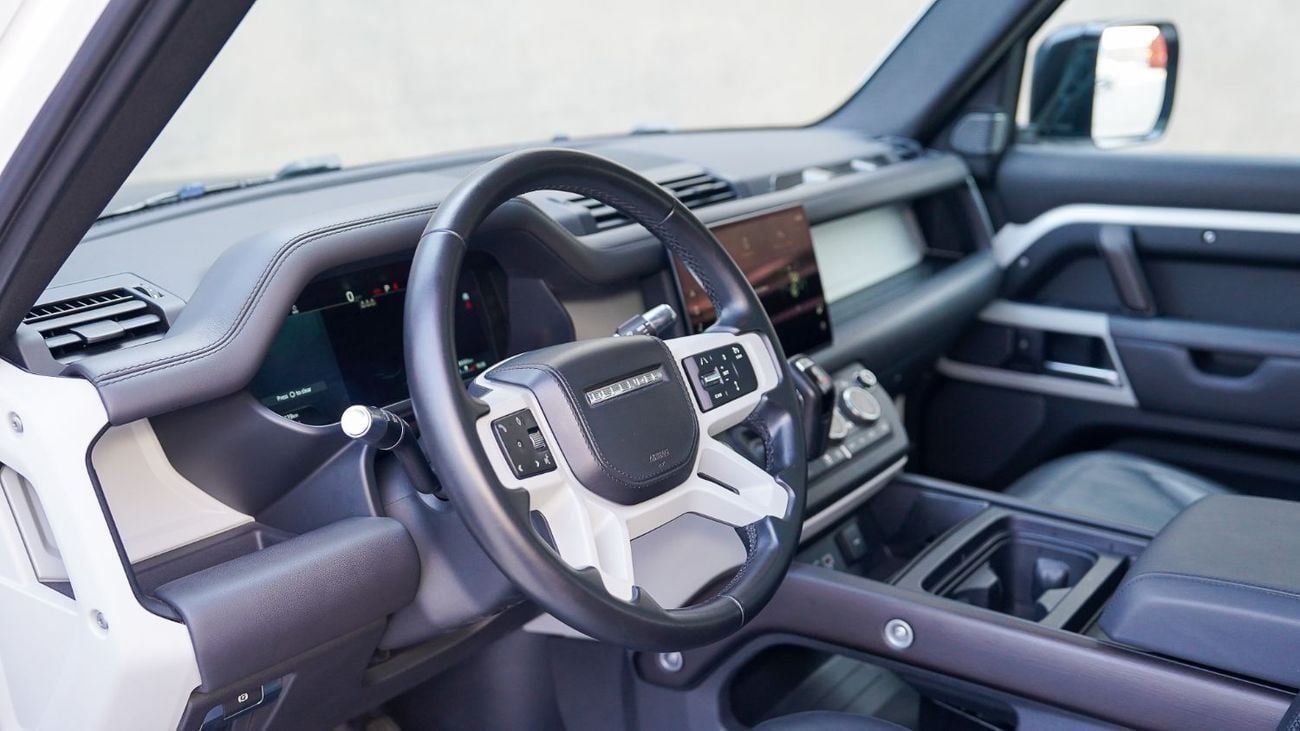 Land Rover Defender P400 90 X-Dynamic HSE 3.0L (5 Seater) UAE's Very Best Example | AED 3,877 Per Month