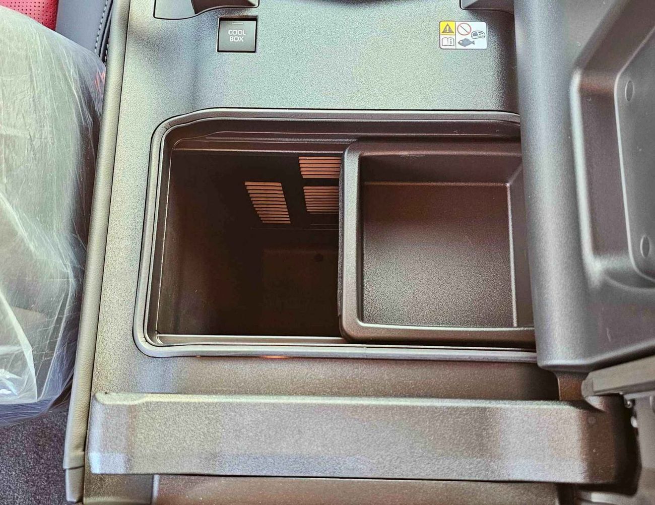 تويوتا لاند كروزر VXR TWIN TURBO / 3.5L PETROL V6 4WD / 360* CAMERA / RADAR / DVD / JBL SPKRS / FULL OPTION / CODE # V