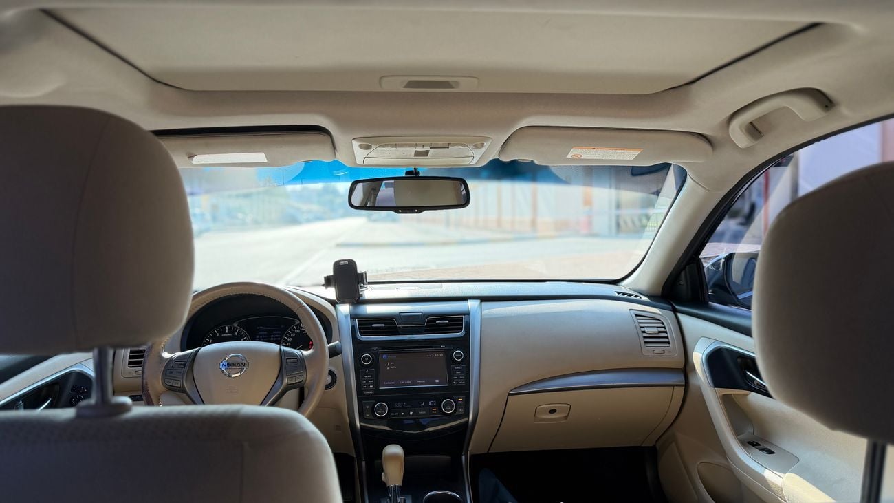 نيسان ألتيما