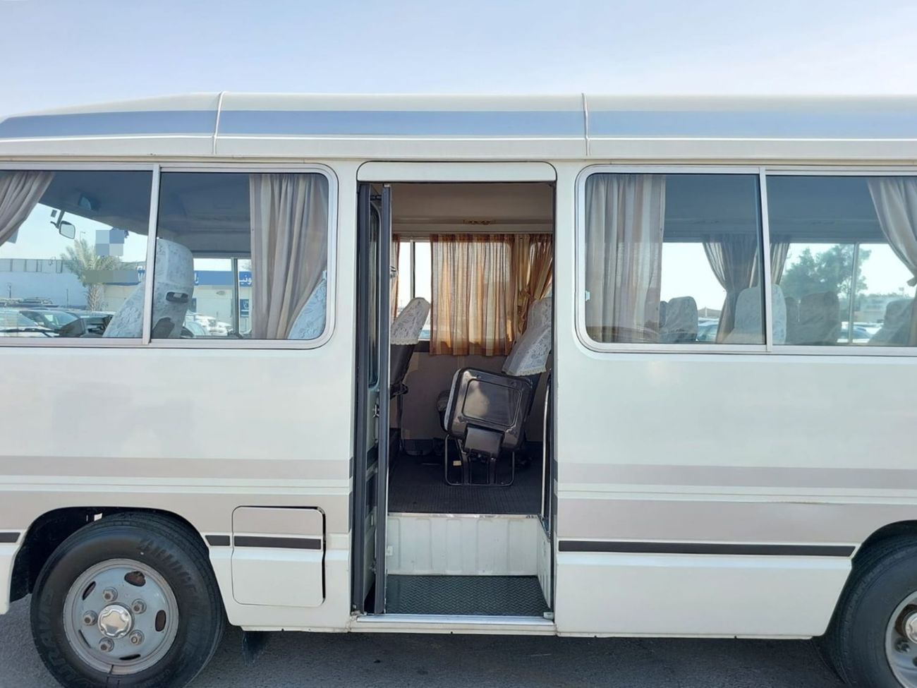 Toyota Coaster TOYOTA COASTER BUS RHD 1992 MODEL 3.7 L DIESEL AUTOMATIC(PM04275)