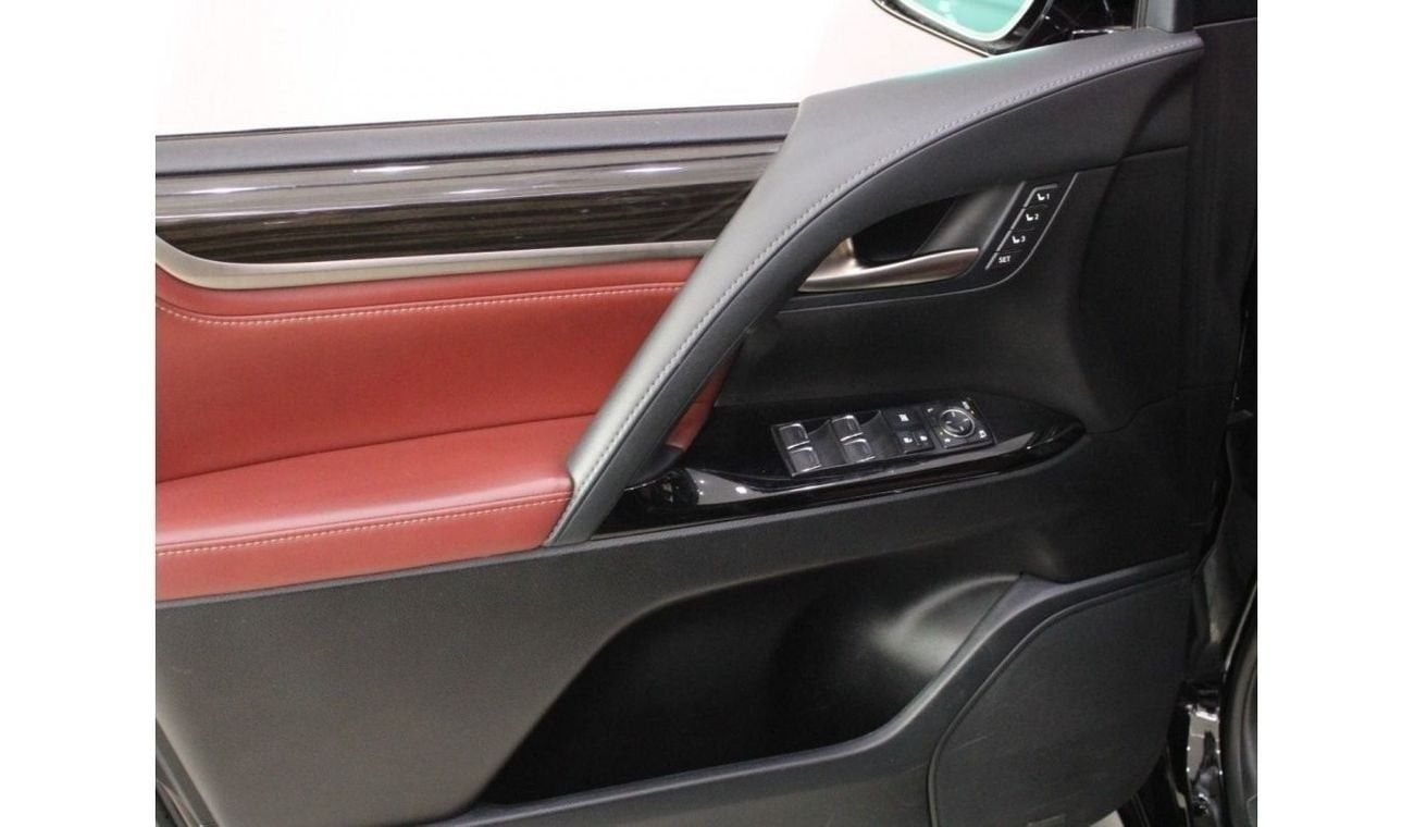 Lexus LX 570 Signature Black Edition