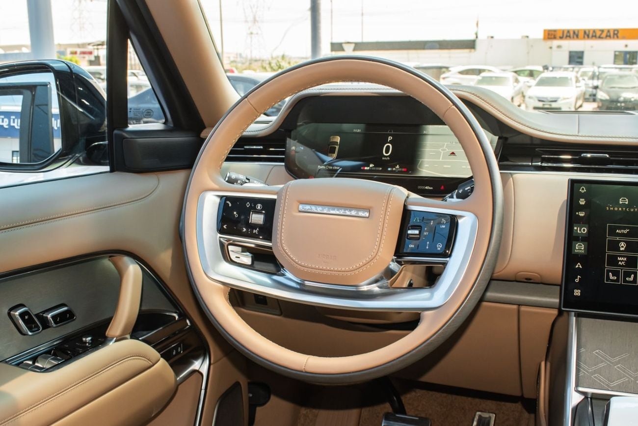 Land Rover Range Rover Range Rover SV SWB P615 4.4L Santorini Black 2026MY