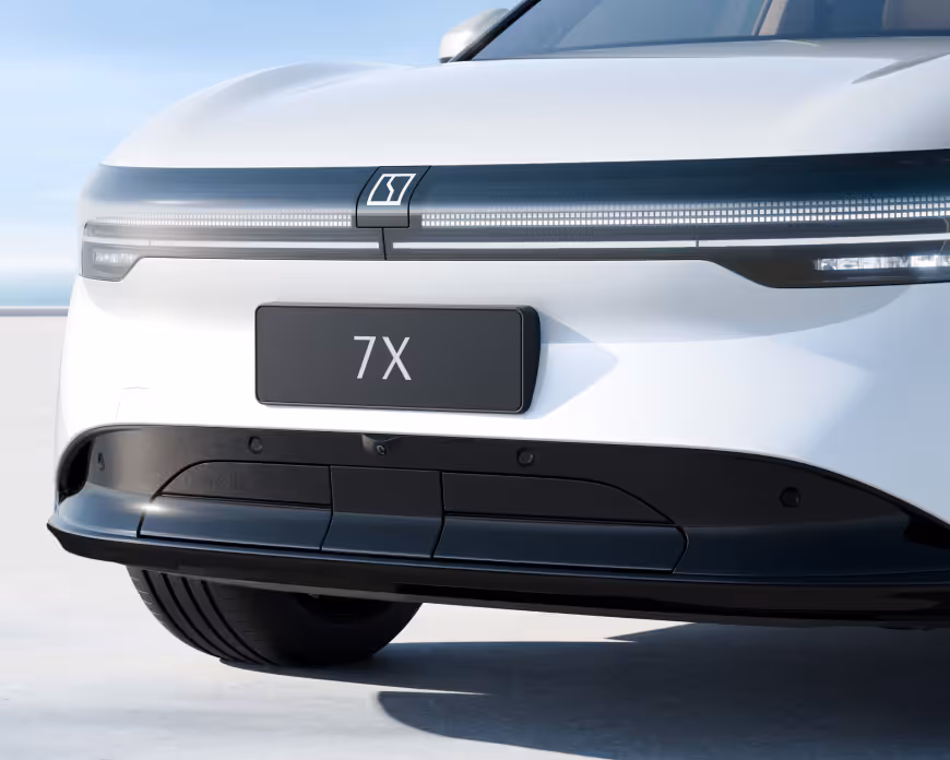 Zeekr 7X exterior - Front