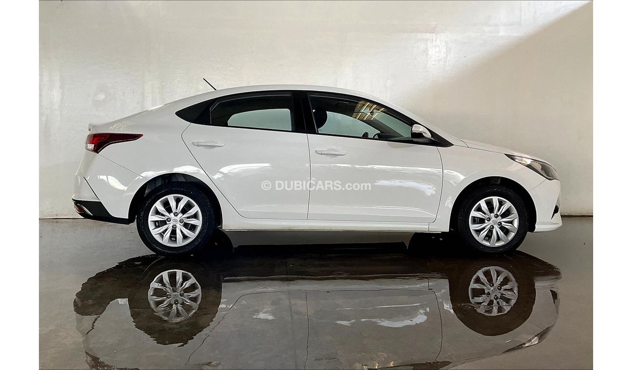 Hyundai Accent Smart Plus