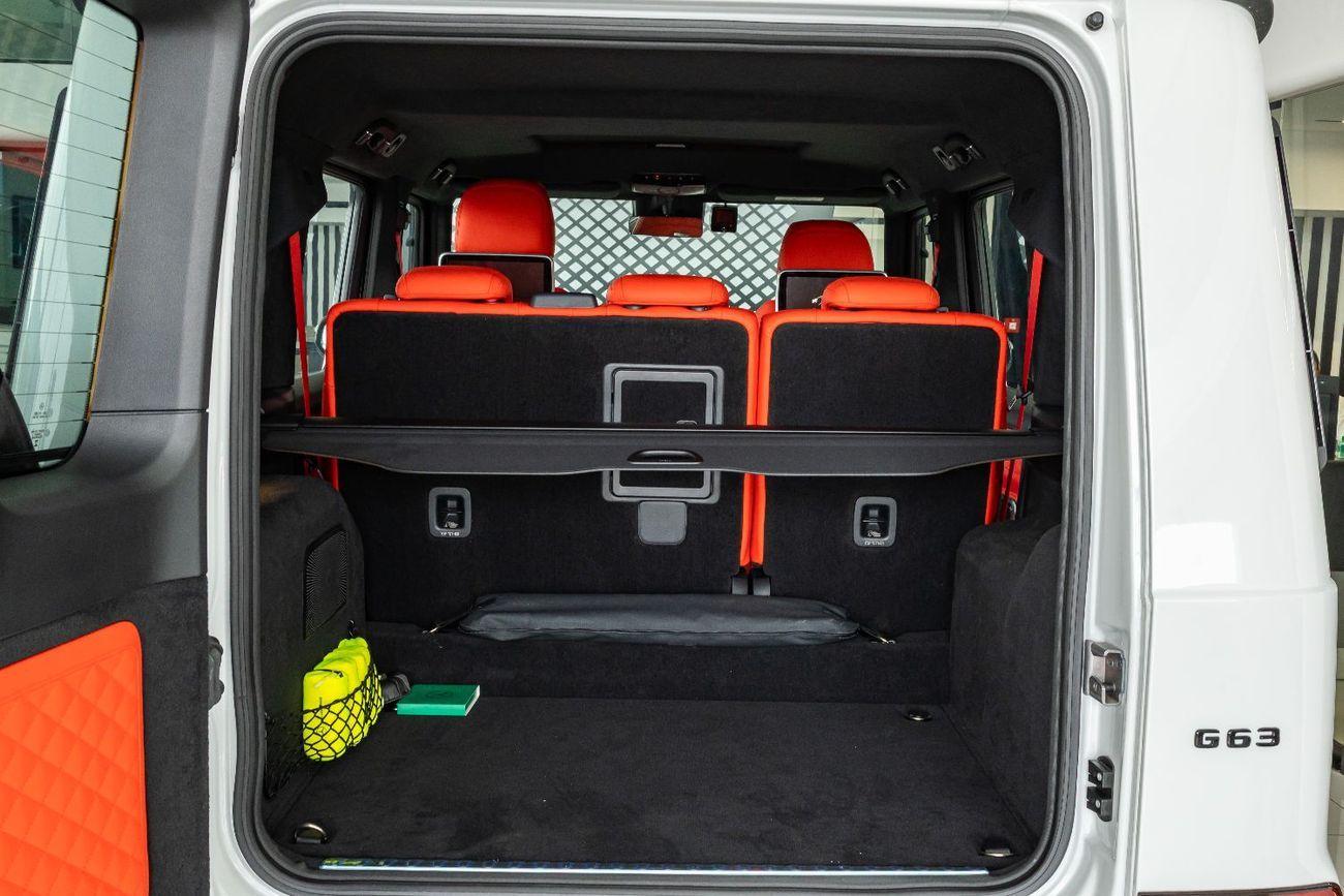 مرسيدس بنز G 63 AMG Mercedes G63-Carbon Fiber-Fully Loaded-Rear Entertainment Screens 2024-2 Years Gargash Auto Warranty