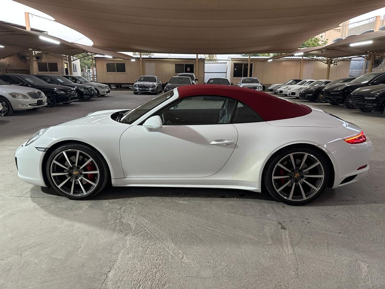 Porsche 911 PORSCHE 911 CARRERA 4S CABRIOLET 2017 | FULL SERVICE HISTORY | TWO KEYS | SPORTS EXHAUST SYSTEM