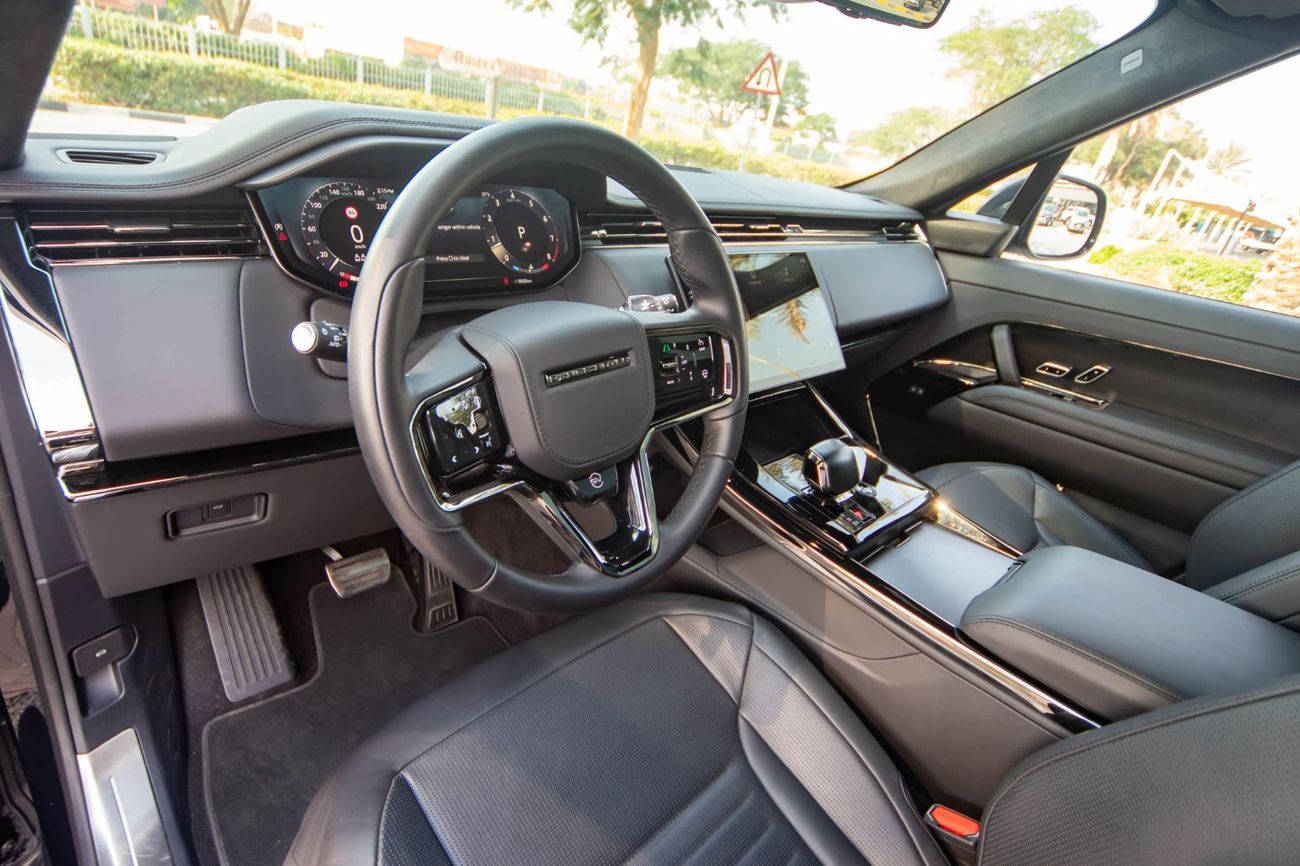 Land Rover Range Rover LWB SV P615 4.4L