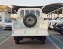Toyota Land Cruiser Pick Up  DOUBLE CABIN MANUAL / 2.8L V4 DIESEL 4WD / SNORKEL (CODE # STD-E)