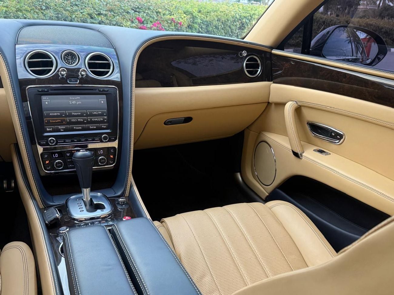 بنتلي فلاينج سبور Bentley Flying Spur W12 Speed 2014 - GCC Specs - Impeccable Condition Original Paint Service History