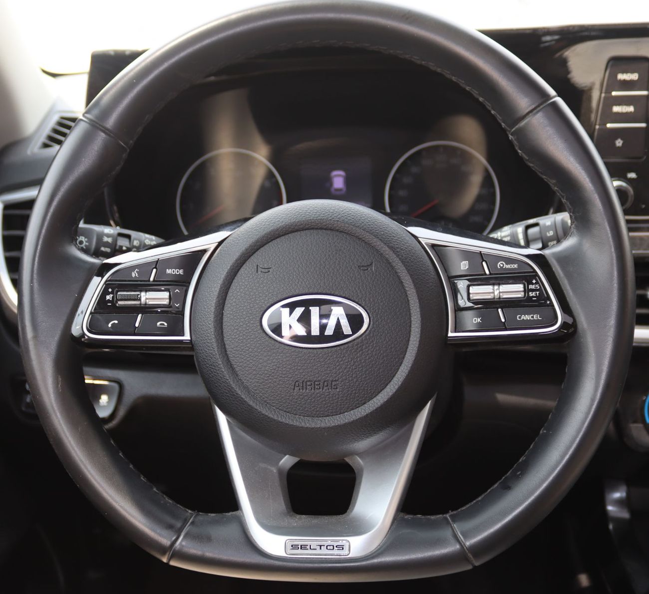 Kia Seltos EX 1.6L Kia Seltos 2020 GCC, in excellent condition,104,000 km, 1.6L engine, price 46,000 dirhams