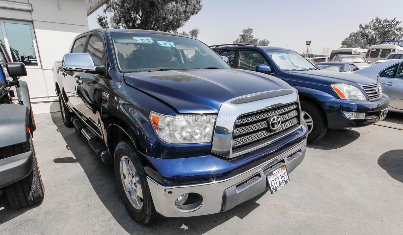 Toyota Tundra SR5`
