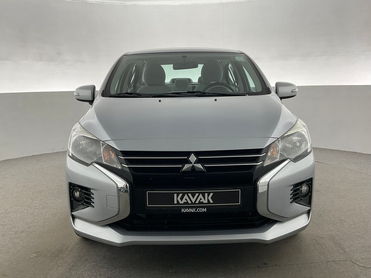 ميتسوبيشي اتراج GLX Full | شامل الضمان | 0 ﺪﻔﻋﺓ ﺃﻮﻟﻯ