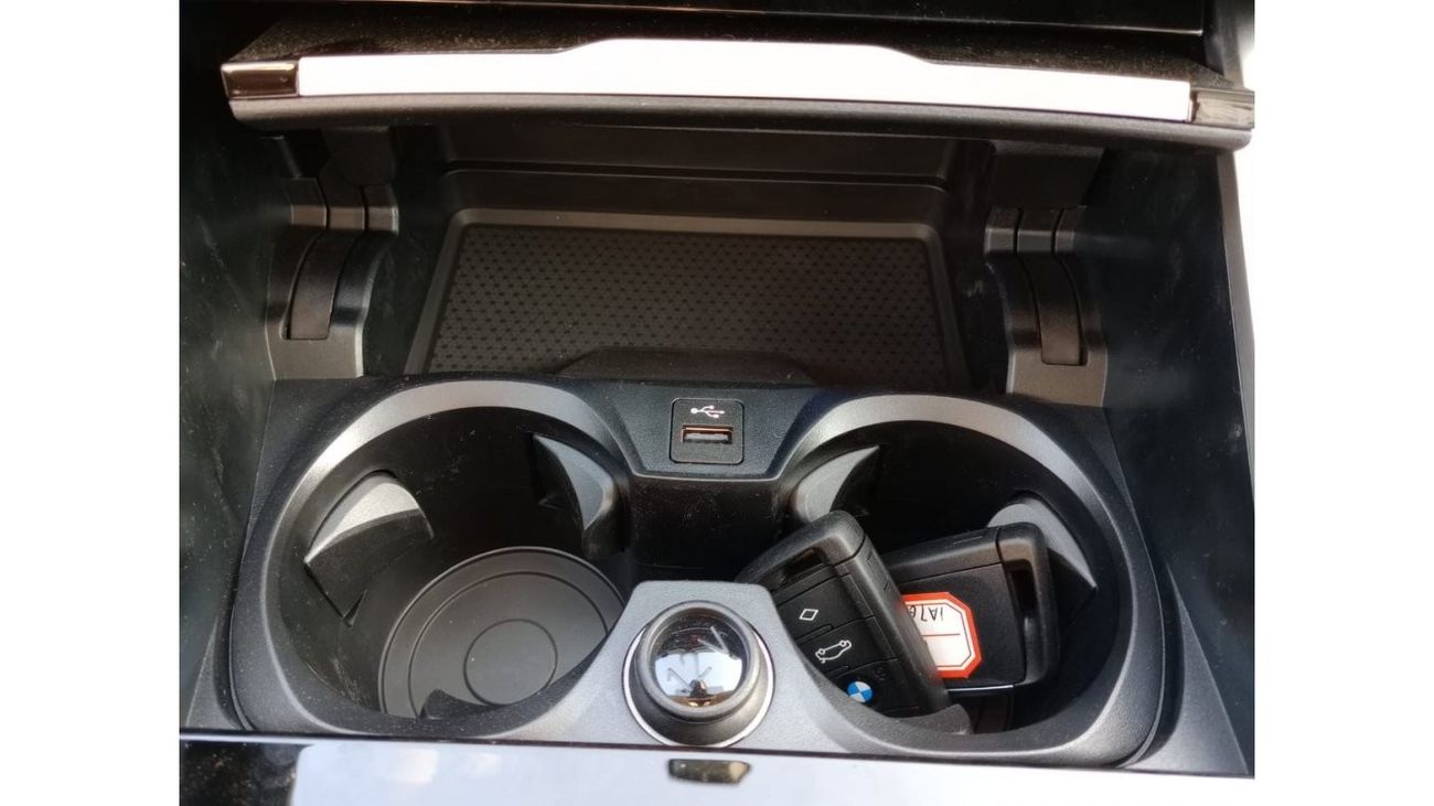 BMW i3 i3   35L / SEDAN / RWD / 0 KM Electric Car White color