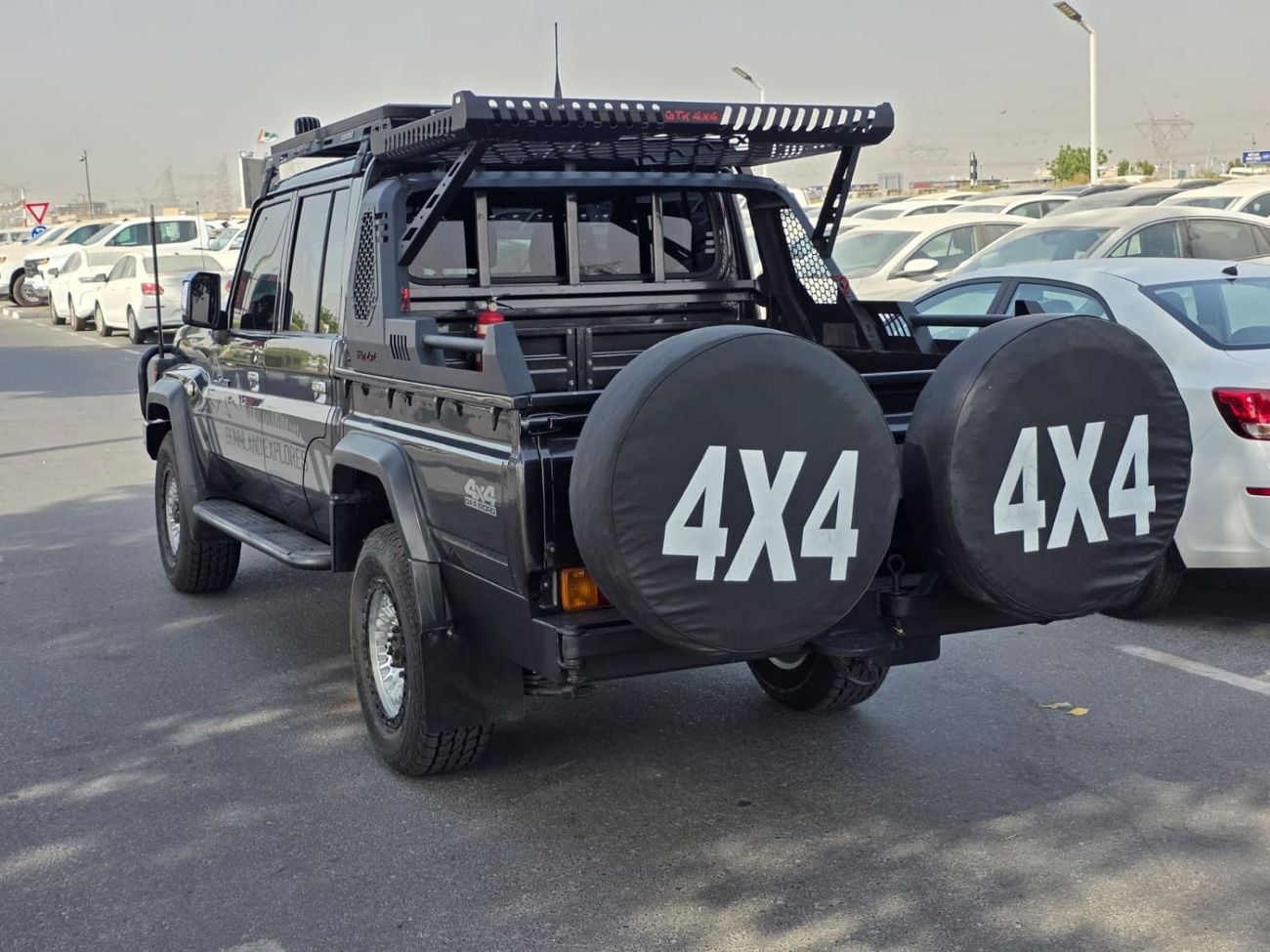تويوتا لاند كروزر بيك آب TOYOTA LAND CRUISER PICKUP YEAR 2022 FACE LIFTED TO 2024 MODEL DIESEL 4.5 LITER ,RIGHT HAND DRIVE ,M