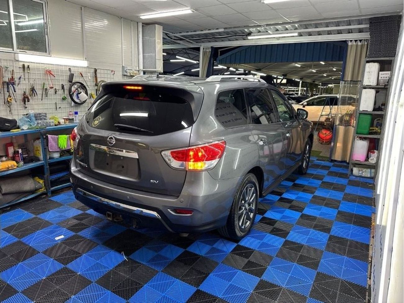 نيسان باثفايندر SV 3.5L (260 HP) FWD