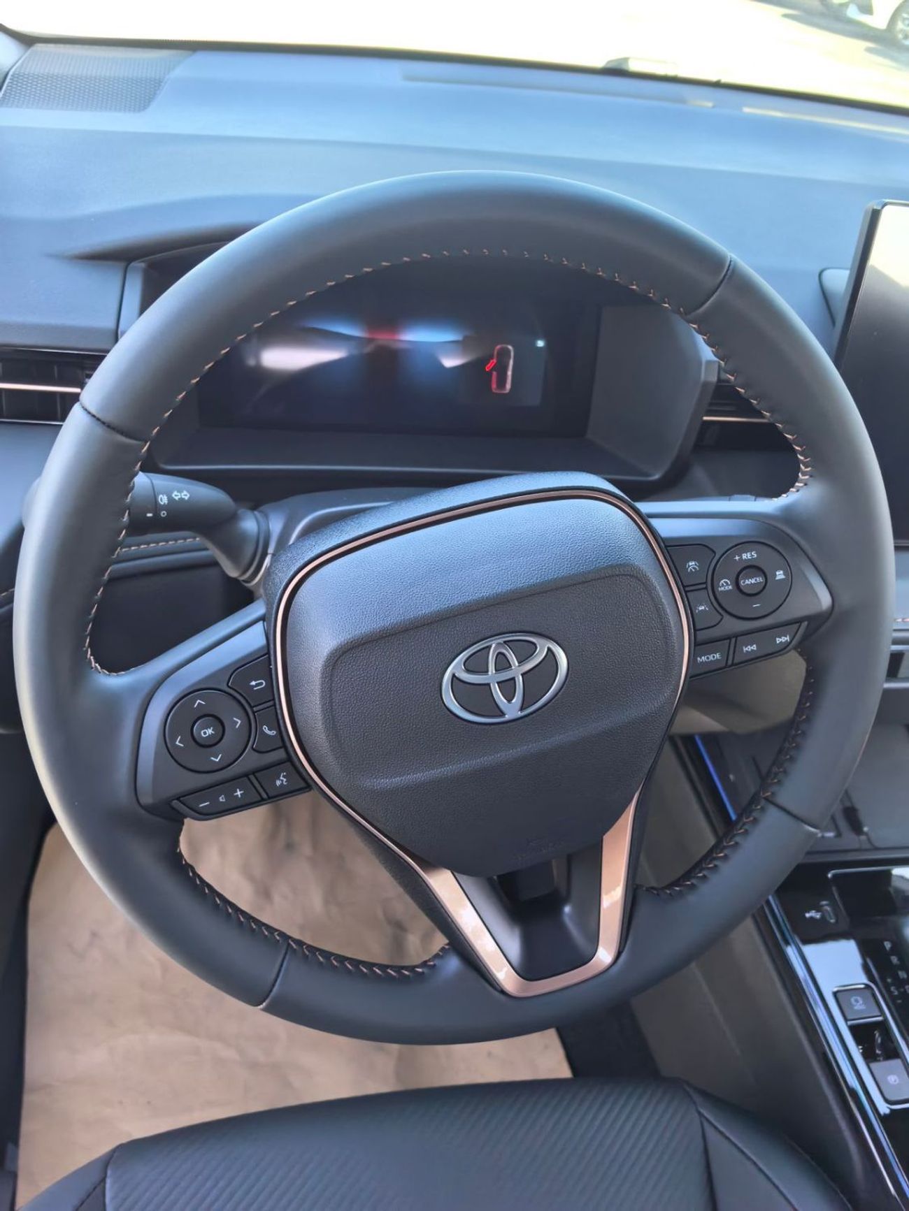 Toyota Frontlander TOYOTA FRONTLANDER FULL OPTION ; 2.0 HYBRID,SUNROOF,RADAR,LEATHER SEATS,DRIVER POWER SEAT,4 CAMERA,B