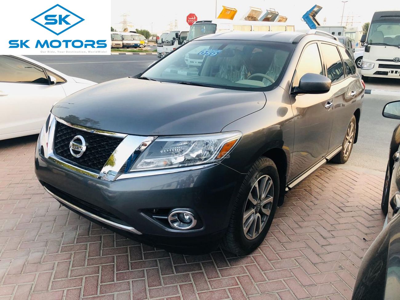 Used Nissan Pathfinder 4WDPUSH STARTDVDLEATHER SEATSPARKING SENSORS