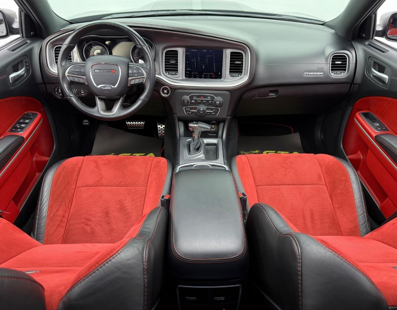 Dodge Charger SRT 392 6.4L (485 HP) 2019 Dodge Challenger SRT 392, Warranty, Full Service History, Excellent Condi