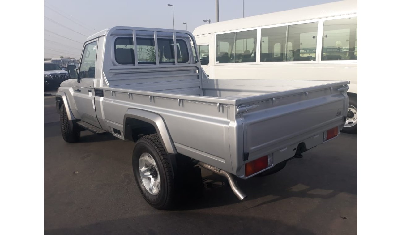 Toyota Land Cruiser Pick Up 4.2L DIESEL WITH GOOD OPTIONS