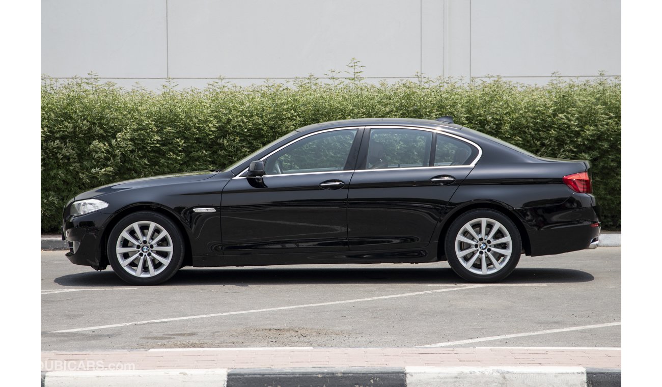 BMW 530i 2013 - GCC - ASSIST AND FACILITY IN DOWN PAYMENT - 2030 AED/MONTHLY