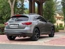 Infiniti QX70 S