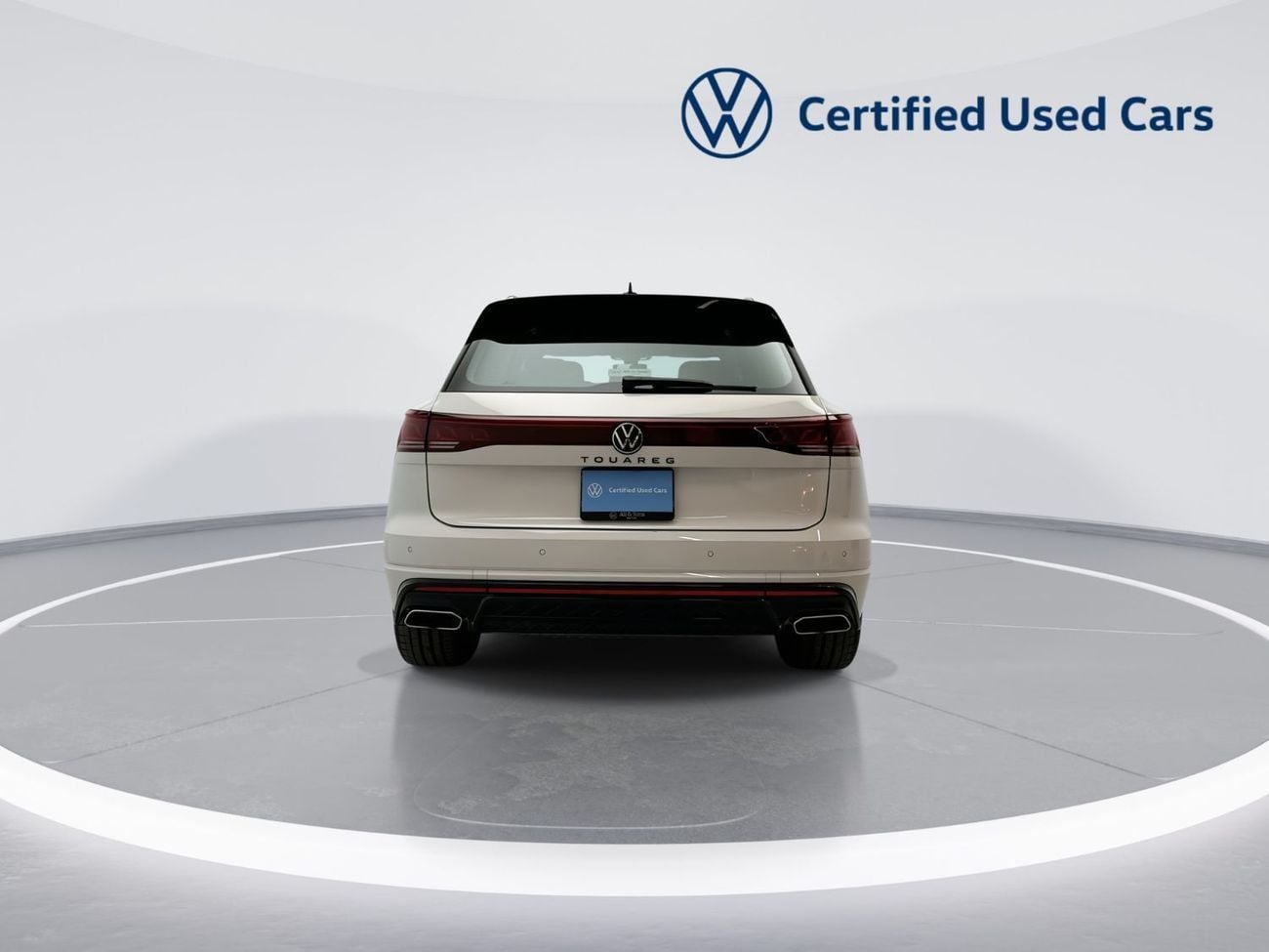 فولكس واجن طوارق Touareg R-Line + (Ref#00130) - 42,100 AED SAVINGS from New Car