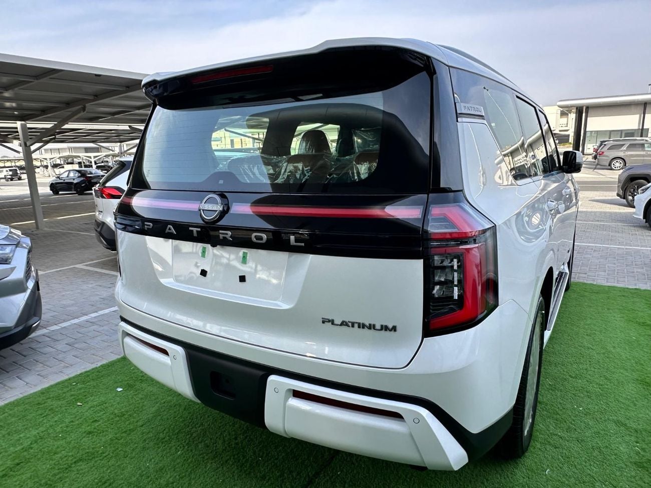 Nissan Patrol 3.5L AT Twin Turbo | LE PLATINUM CITY | Export