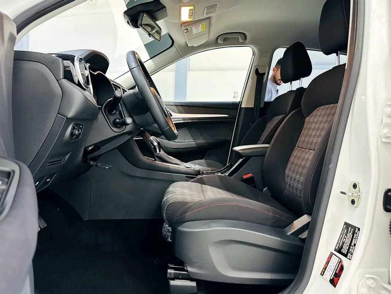 MG ZS EV COM, миниатюра 21