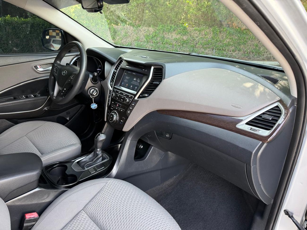 Hyundai Grand Santa Fe