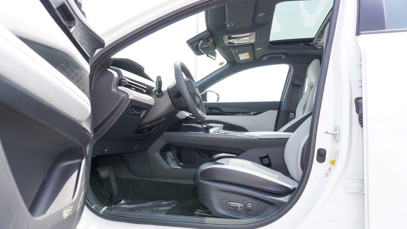 تشنجان Uni V Brand New Uni-V IDD Smart Cool 2024 1.5L Hybrid 2WD |White/Black |N-UNI-V-1.5-24 |FOR EXPORT