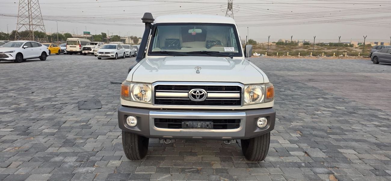 Toyota Land Cruiser Pickup 70