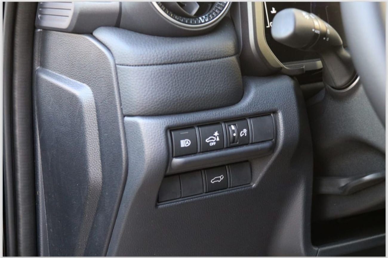 تويوتا برادو PRADO ALL-ROUNDER R3 HIGH WITH ACC Attitude Black -Black 2026