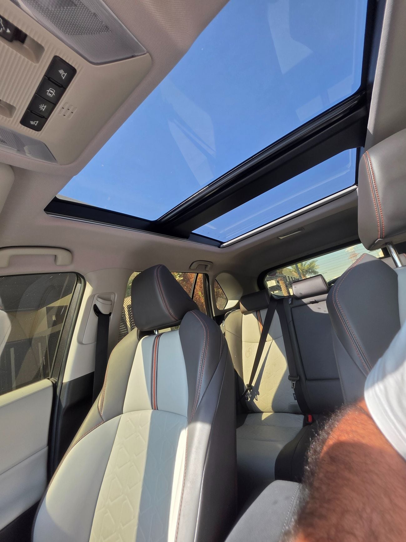 Toyota RAV4 ADVENTURE