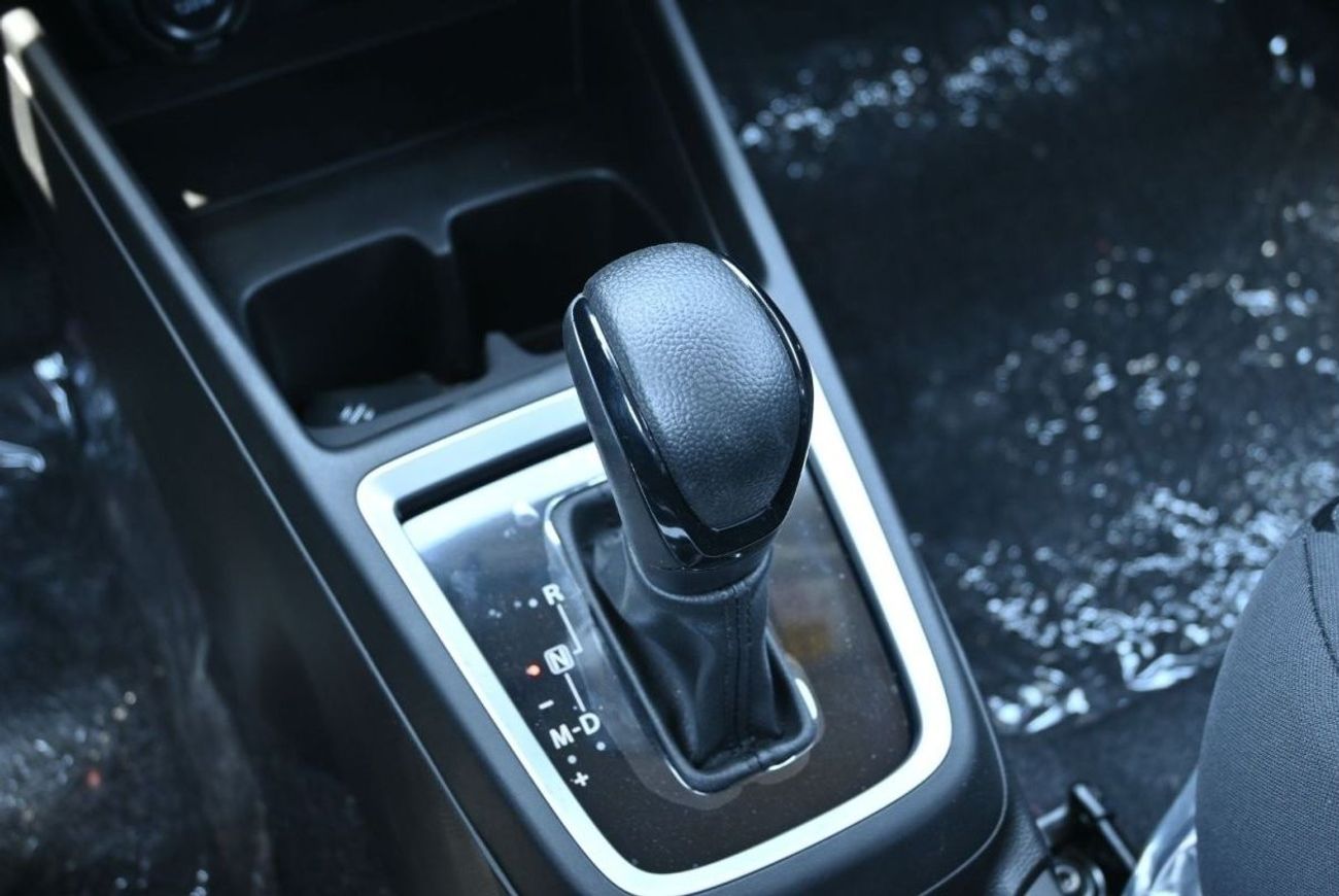 سوزوكي سويفت Suzuki Swift 1.2L Petrol, Color White Dual Tone, Model 2024