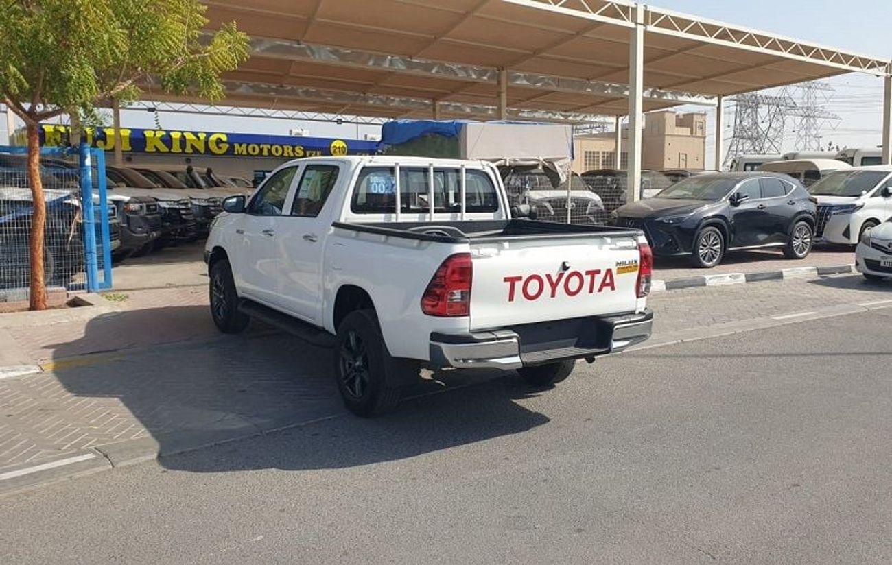 Toyota Hilux 2.4L - 4WD - MT - PW (DIESEL)