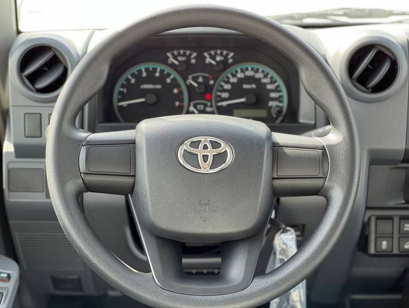 Toyota Land Cruiser Pick Up LC79 4.0L PTR A/T D/C // 2024 // MID OPTION WITH POWER WENDOS , DIFF LOCK , WINCH // SPECIAL OFFER /