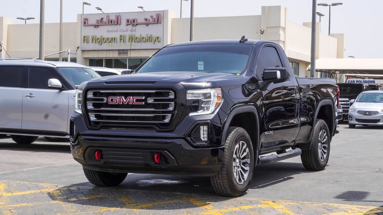 GMC Sierra At 4