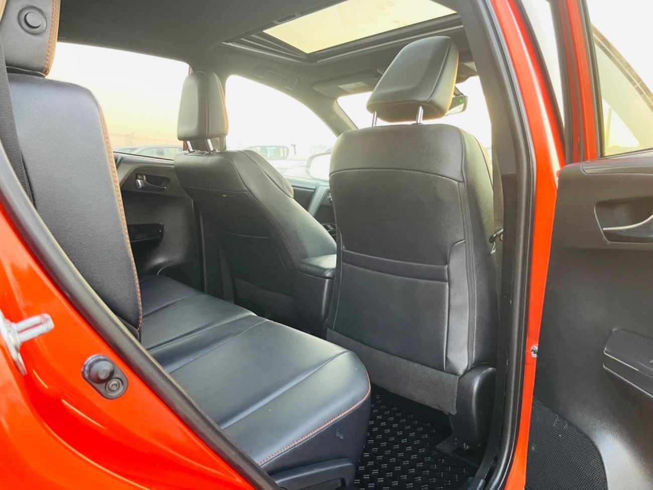 تويوتا راف ٤ 2016 RAV4 se full option