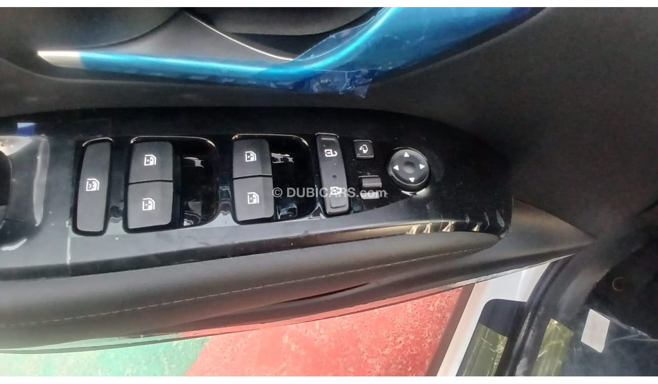 Hyundai Tucson 2023 AWD 2.0L Diesel White color A/T