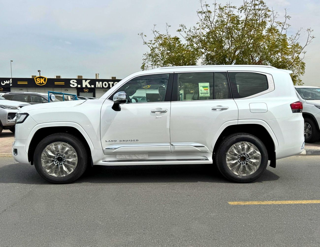 Toyota Land Cruiser VXR / TOP VARIANT / 3.5L PETROL / 360*CAMERA / HEADUP DISPLAY / FULL OPTION (CODE# VXR31H)