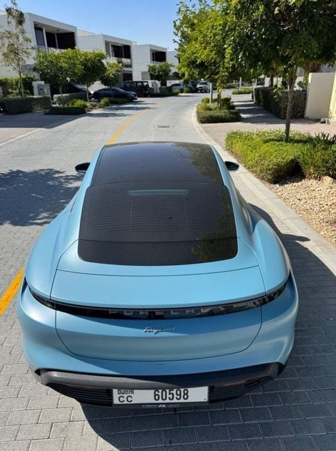 بورش تايكان 4