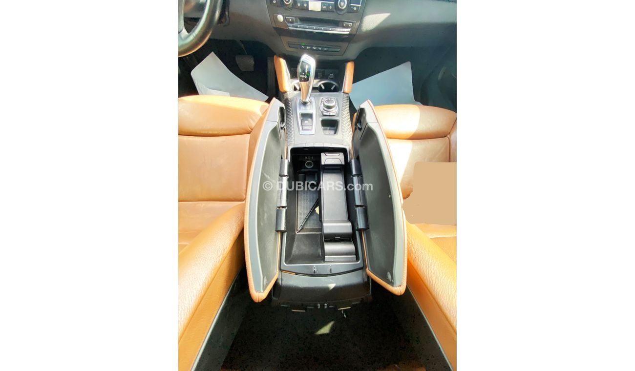 BMW X6 GOLD 2011 V8 SUPER LUXURY SUV