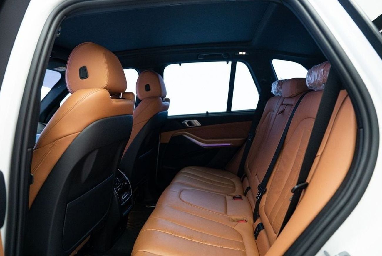 بي أم دبليو X5 50i xDrive 4.4L 50i xDrive 4.0L